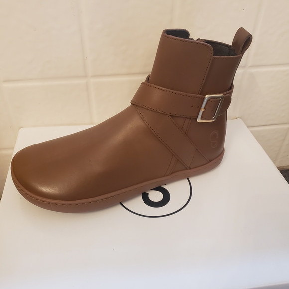 Shapen Shoes - Brown Ankle Boots